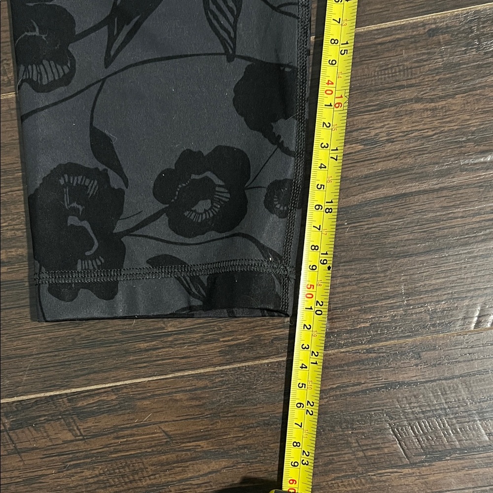 lululemon athletica Black Floral Print Leggings - Picture 5 of 10